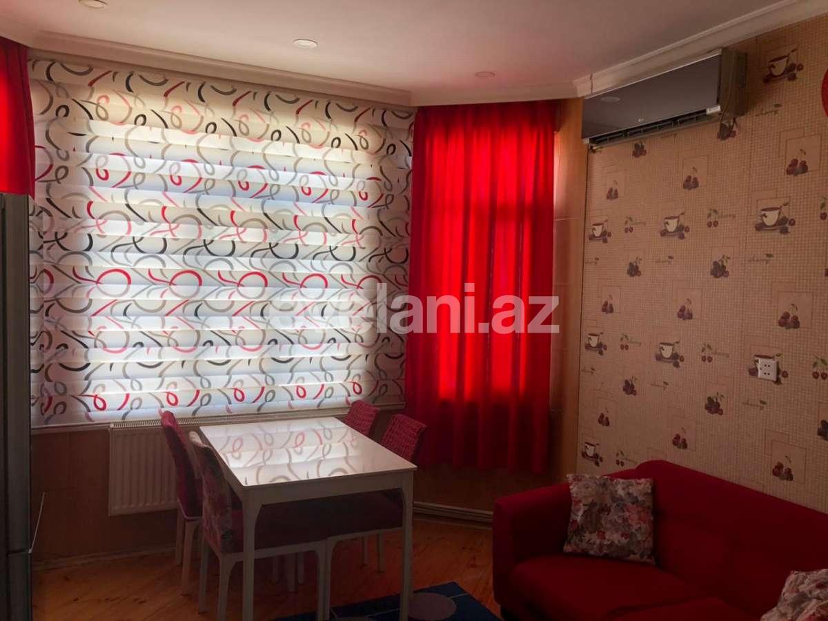 Satılır, yeni tikili, 4 otaqlı, 238 m², 8-ci mikrorayon q.