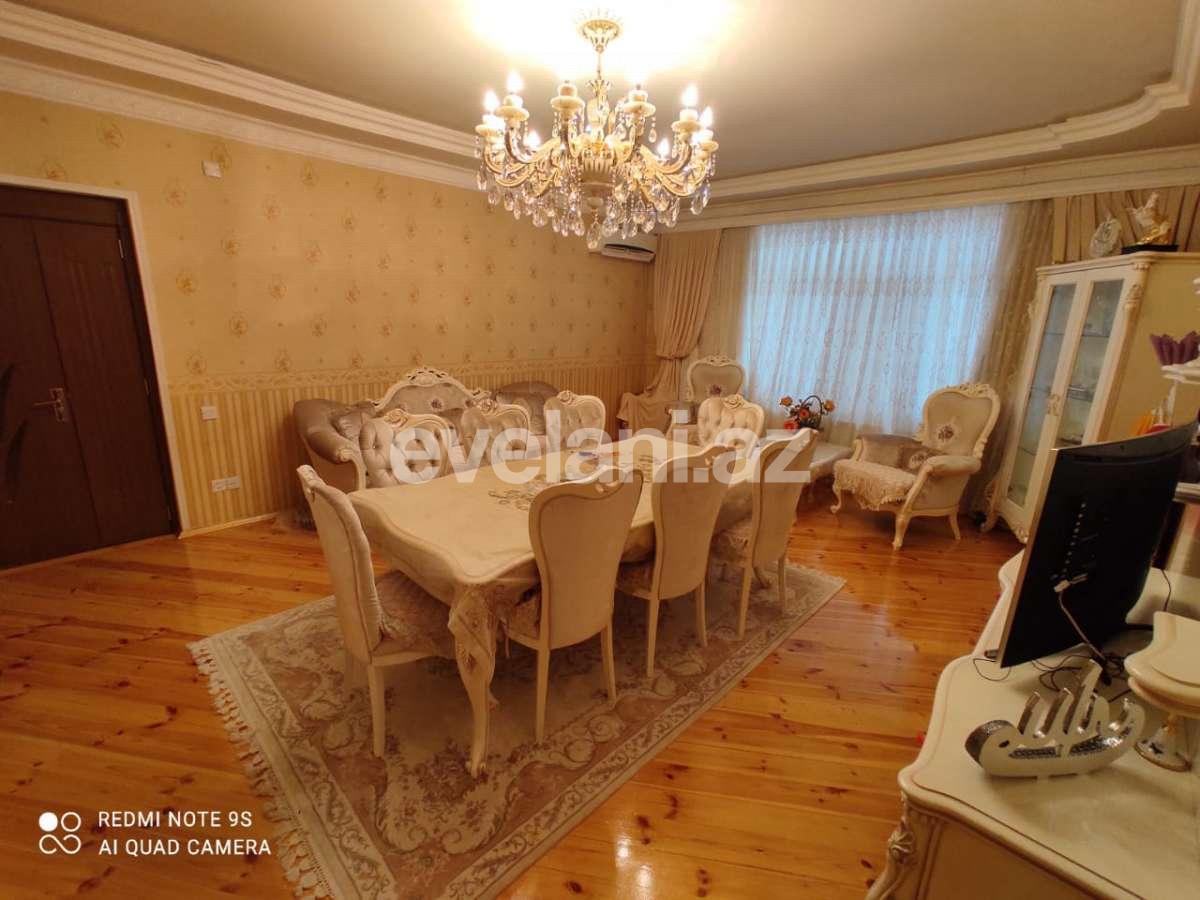 Satılır, yeni tikili, 4 otaqlı, 238 m², 8-ci mikrorayon q.