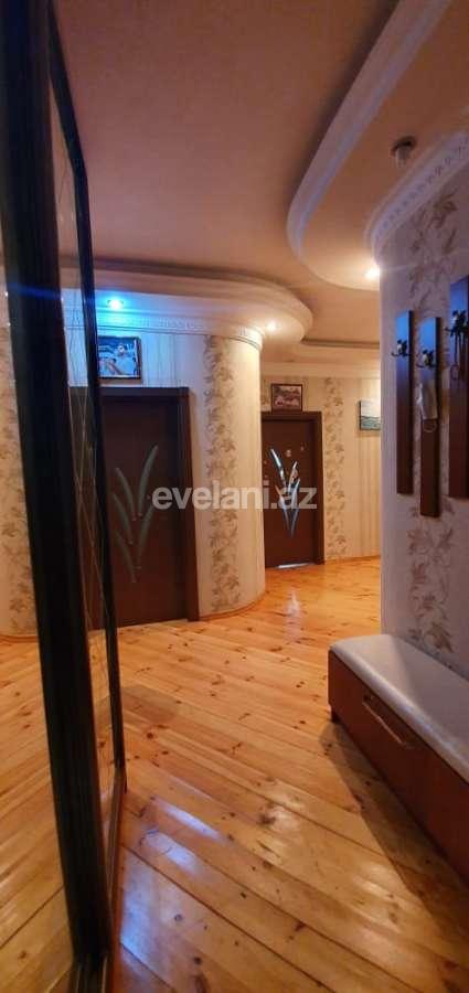 Satılır, yeni tikili, 4 otaqlı, 238 m², 8-ci mikrorayon q.