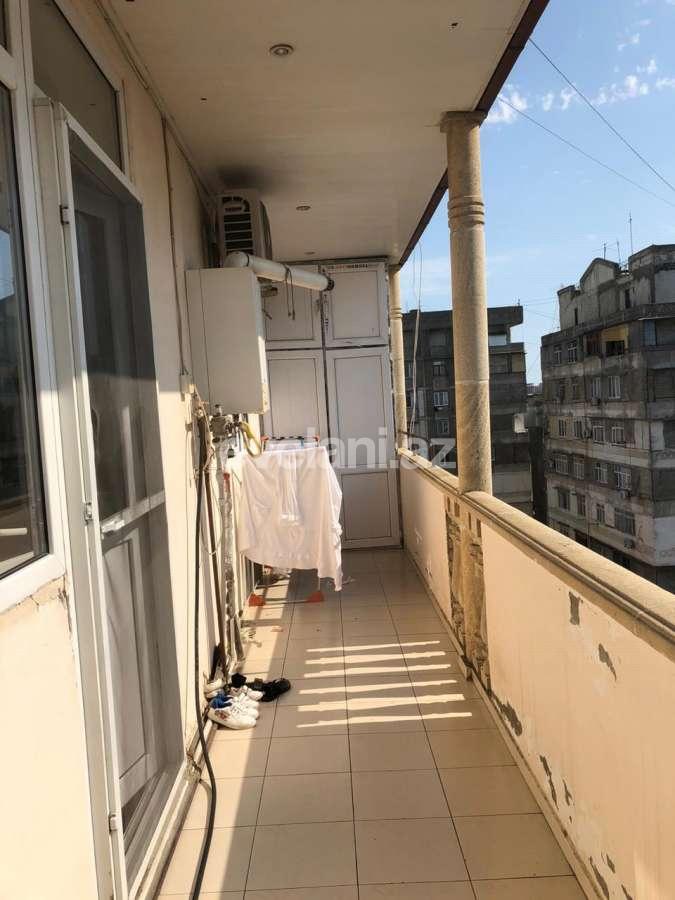 Satılır, yeni tikili, 4 otaqlı, 238 m², 8-ci mikrorayon q.
