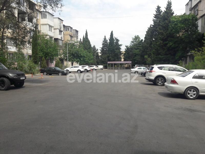 Sale, old building, 2 room, 55 m², Elmlar Akademiyası m.