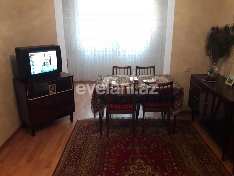 Sale, old building, 2 room, 55 m², Elmlar Akademiyası m.