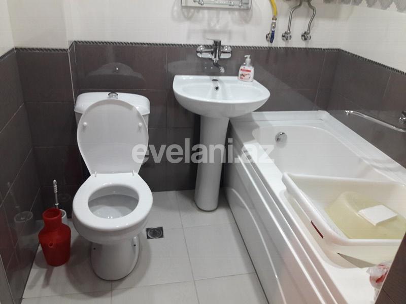 Sale, old building, 2 room, 55 m², Elmlar Akademiyası m.