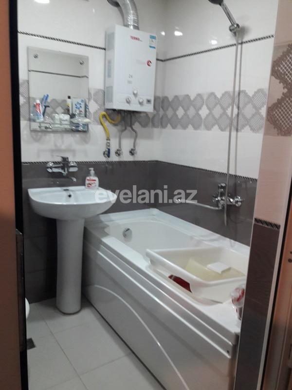 Sale, old building, 2 room, 55 m², Elmlar Akademiyası m.