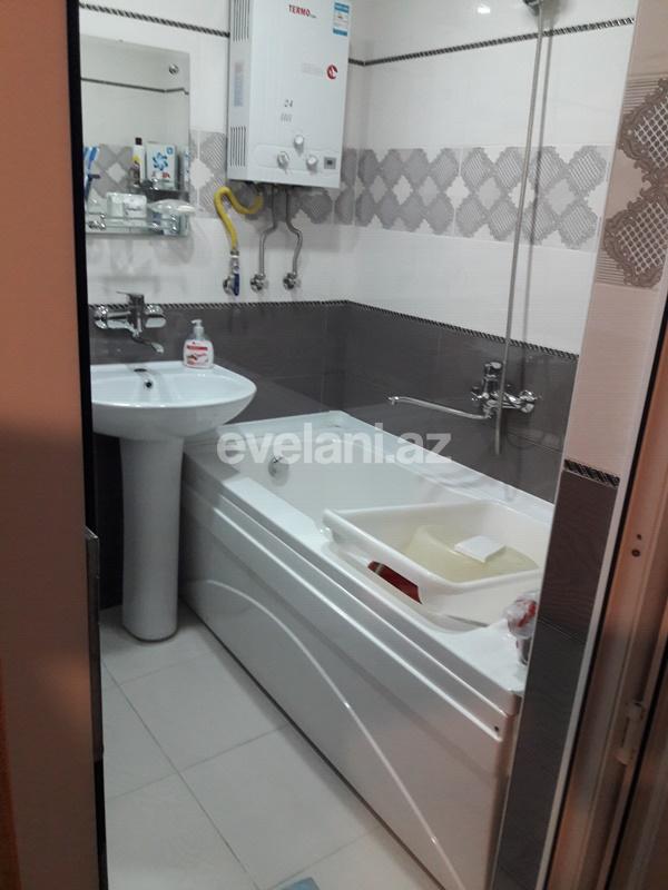 Sale, old building, 2 room, 55 m², Elmlar Akademiyası m.