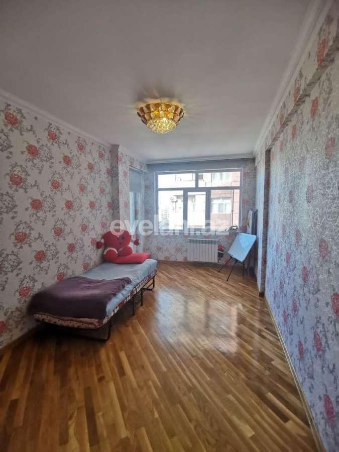 Satılır, yeni tikili, 3 otaqlı, 120 m², İnşaatçılar m.