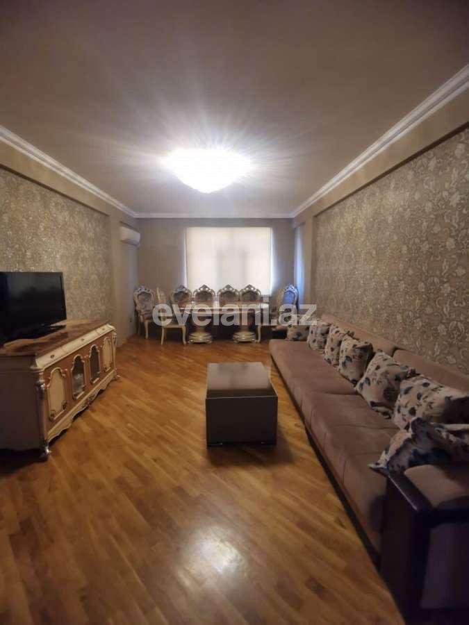 Satılır, yeni tikili, 3 otaqlı, 120 m², İnşaatçılar m.