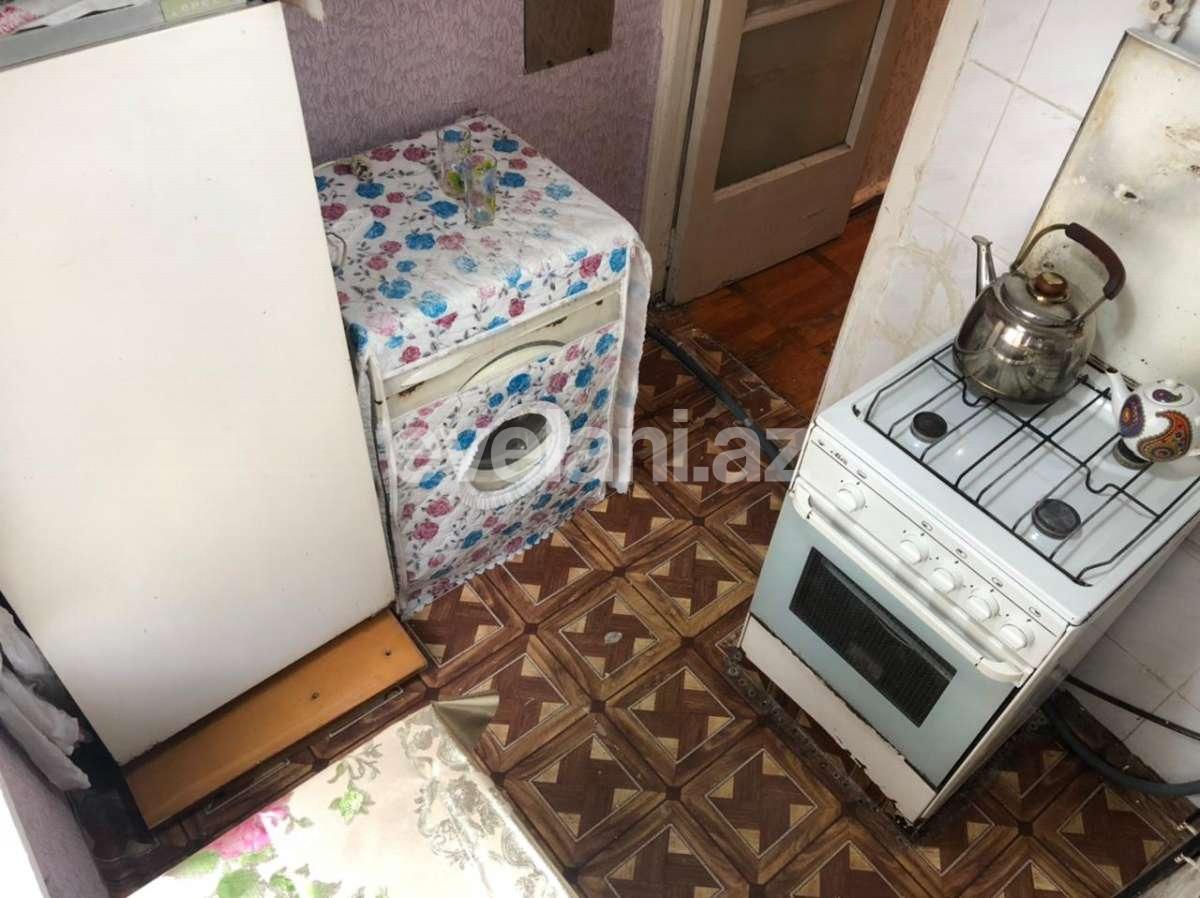 Kirayə verilir, köhnə tikili, 2 otaqlı, 50 m², Elmlər Akademiyası m.