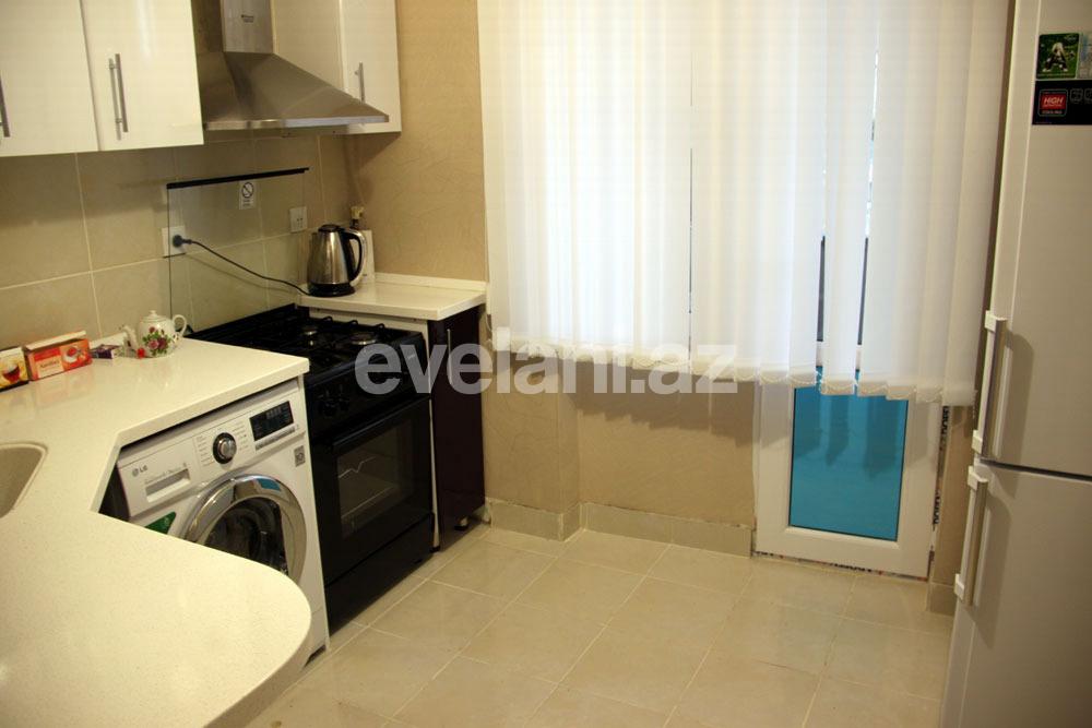 Sale, old building, 3 room, 80 m², Nizami m.