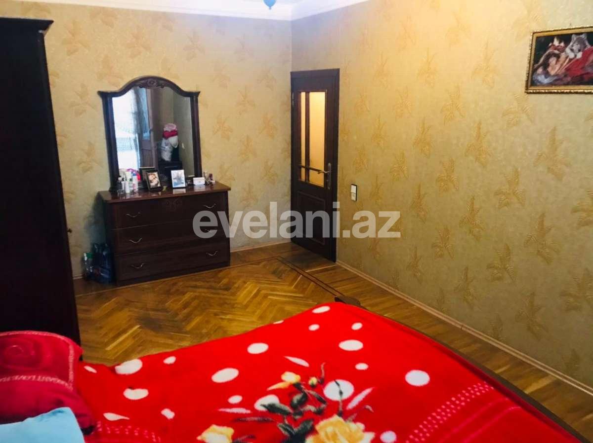 Satılır, köhnə tikili, 4 otaqlı, 110 m², 8 Noyabr m.