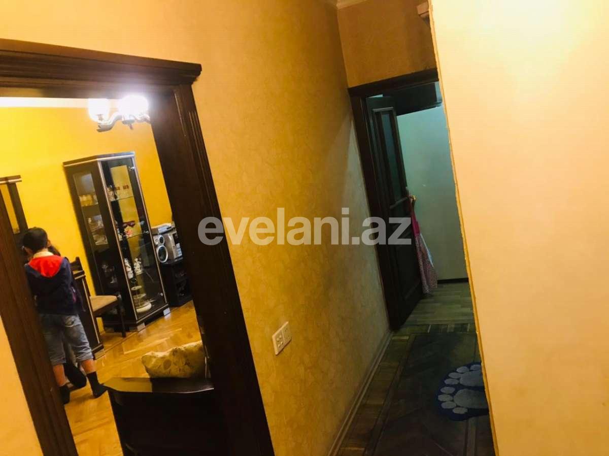 Satılır, köhnə tikili, 4 otaqlı, 110 m², 8 Noyabr m.