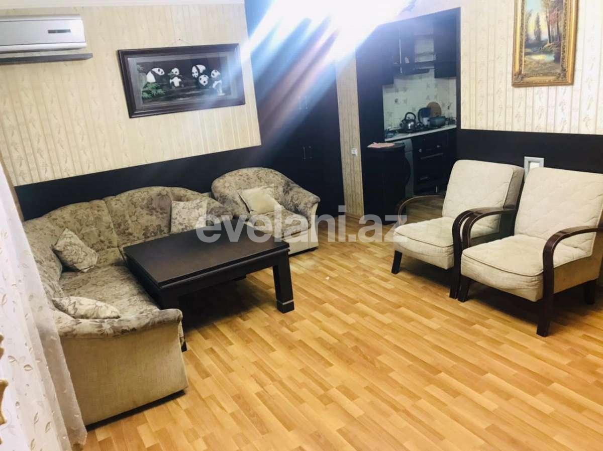Satılır, köhnə tikili, 4 otaqlı, 110 m², 8 Noyabr m.