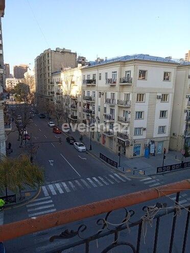 Сдаётся, вторичка, 2-комнаты, 45 m², 28 мая m.