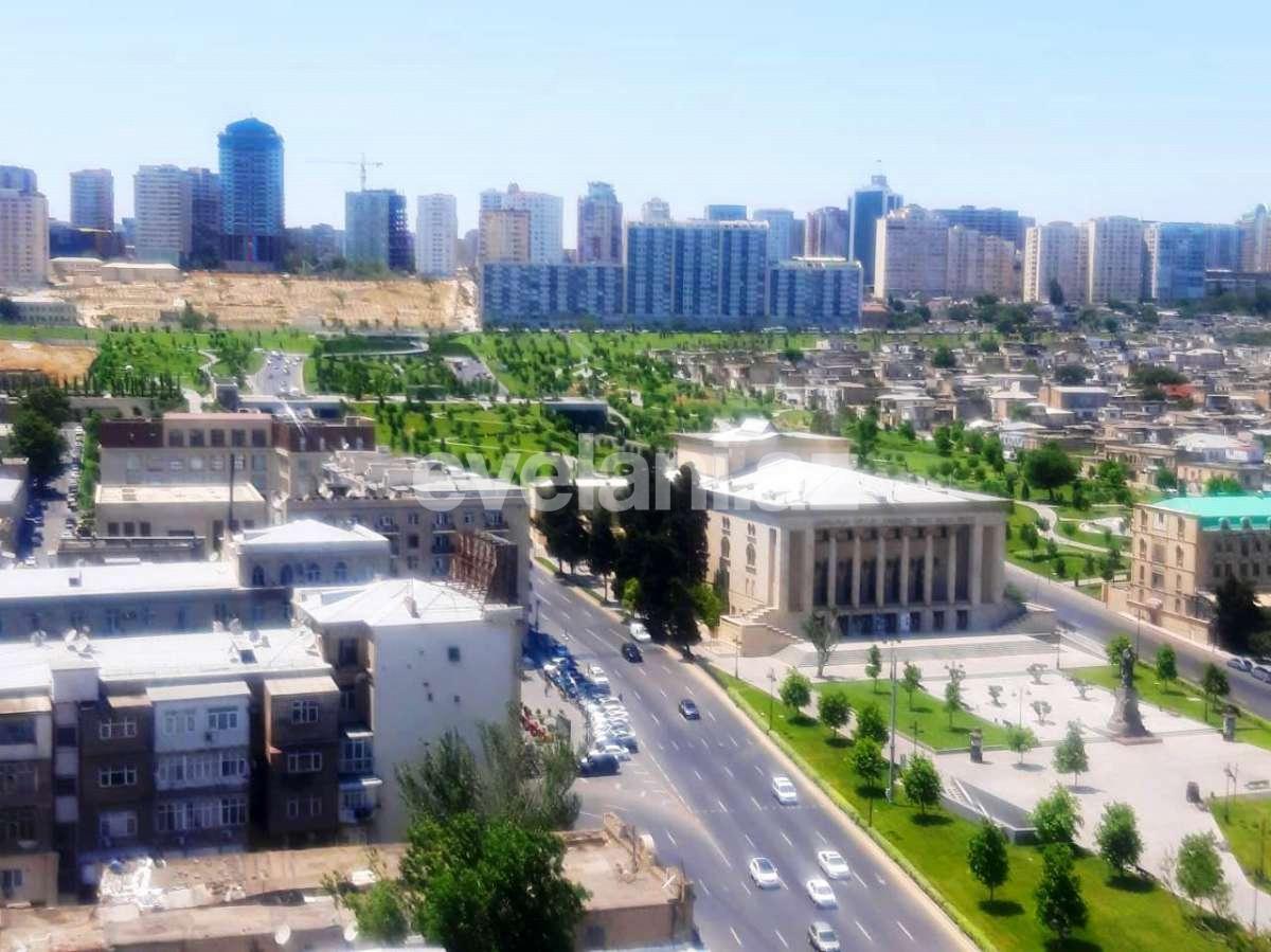 Продаётся, новостройка, 3-комнаты, 186 m², Сахил m.