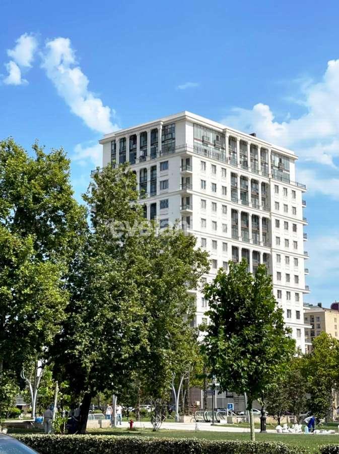 Продаётся, новостройка, 3-комнаты, 186 m², Сахил m.