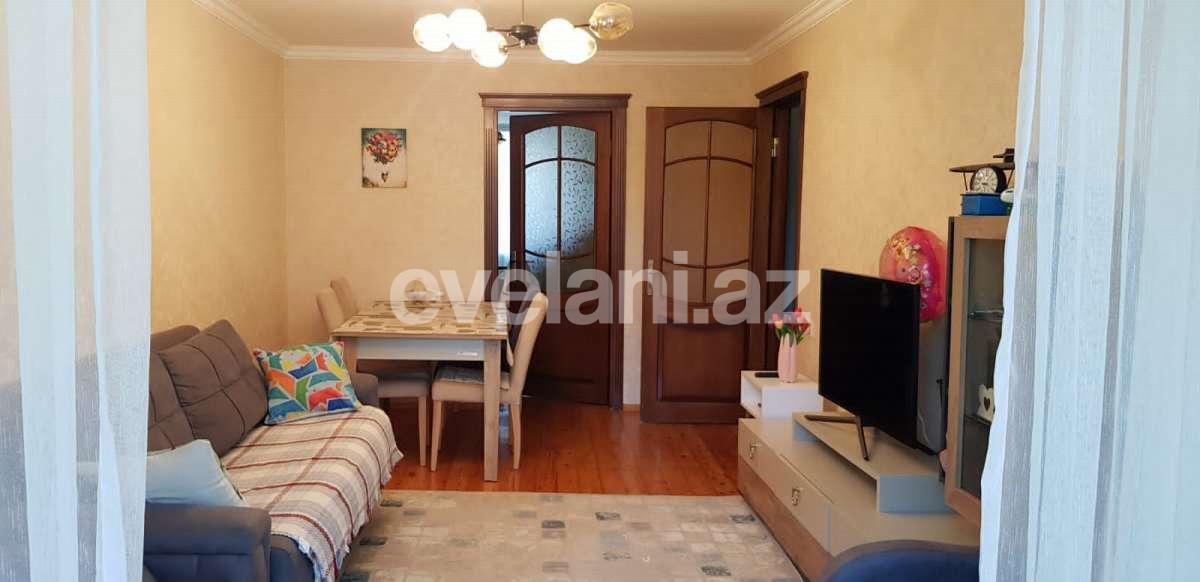 Satılır, köhnə tikili, 2 otaqlı, 60 m², Qara Qarayev m.