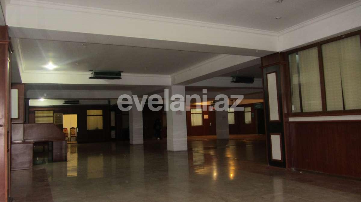 Sale, office, 6 room, 515.3 m², Shah Ismail Khatai m.