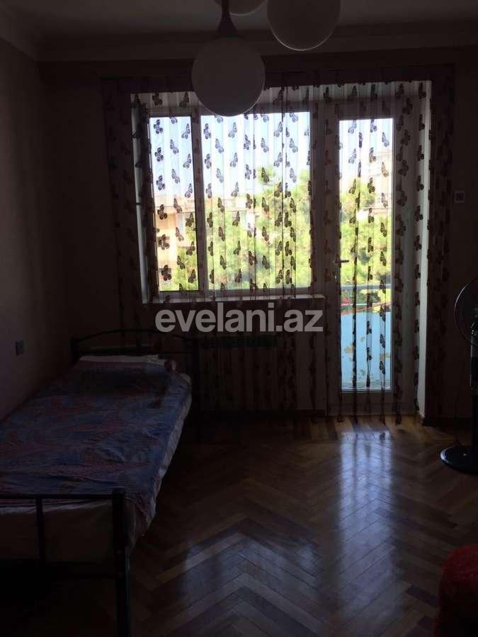 Sale, old building, 3 room, 99 m², Elmlar Akademiyası m.