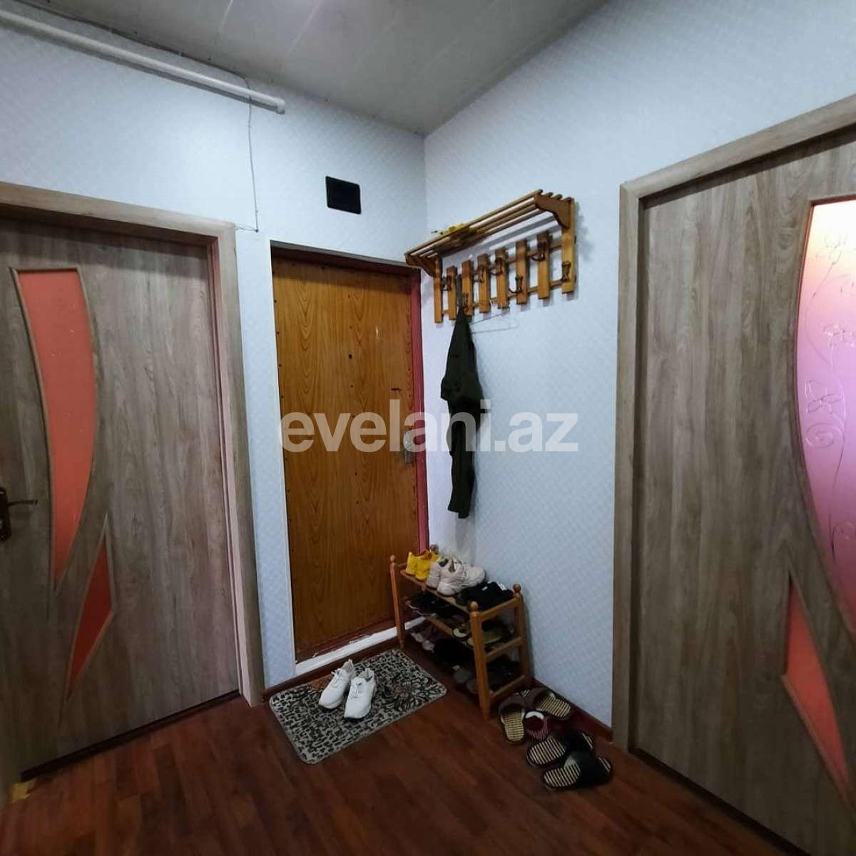 Sale, old building, 2 room, 60 m², Yeni Guneshli d.