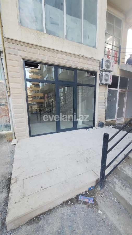 Satılır, ofis, 2 otaqlı, 70 m², İnşaatçılar m.