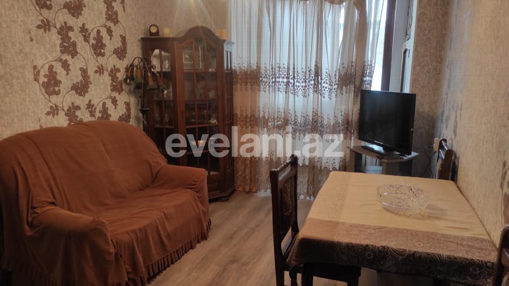 Kirayə verilir, köhnə tikili, 2 otaqlı, 60 m², Elmlər Akademiyası m.