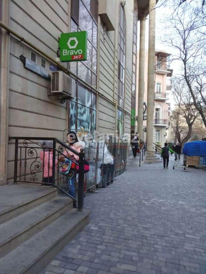 Satılır, köhnə tikili, 4 otaqlı, 90 m², İçəri Şəhər m.