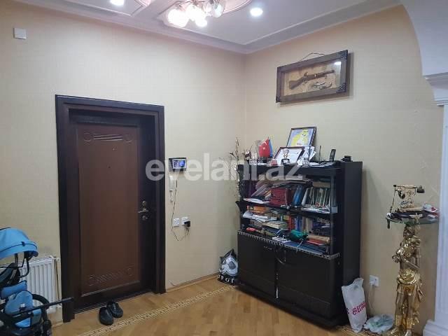 Продаётся, новостройка, 3-комнаты, 130 m², Иншаатчылар m.