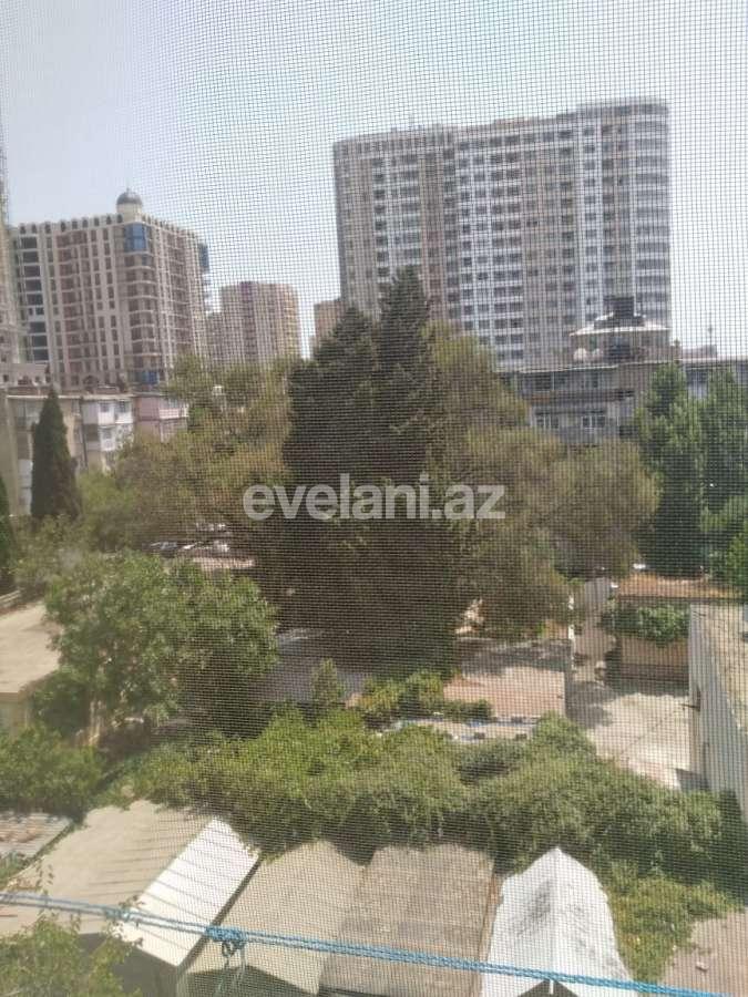 Rent, old building, 1 room, 33 m², Elmlar Akademiyası m.