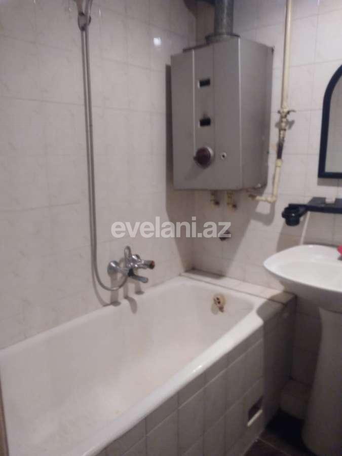 Rent, old building, 1 room, 33 m², Elmlar Akademiyası m.