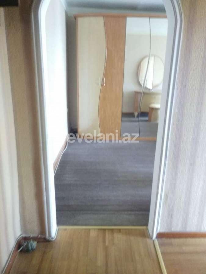 Rent, old building, 1 room, 33 m², Elmlar Akademiyası m.