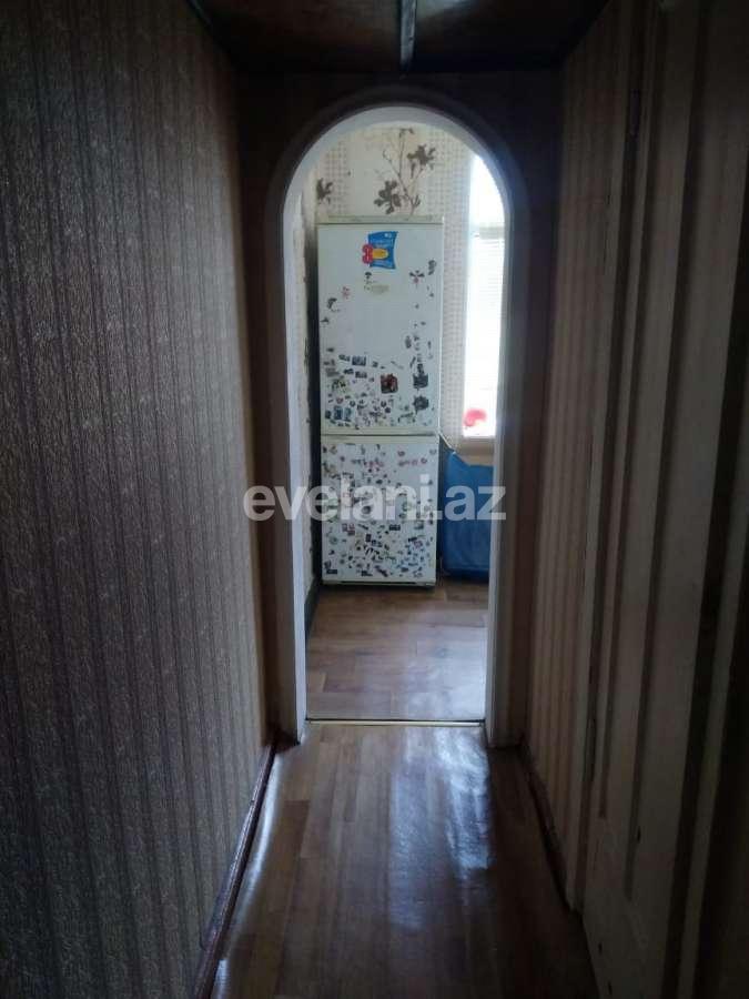 Rent, old building, 1 room, 33 m², Elmlar Akademiyası m.