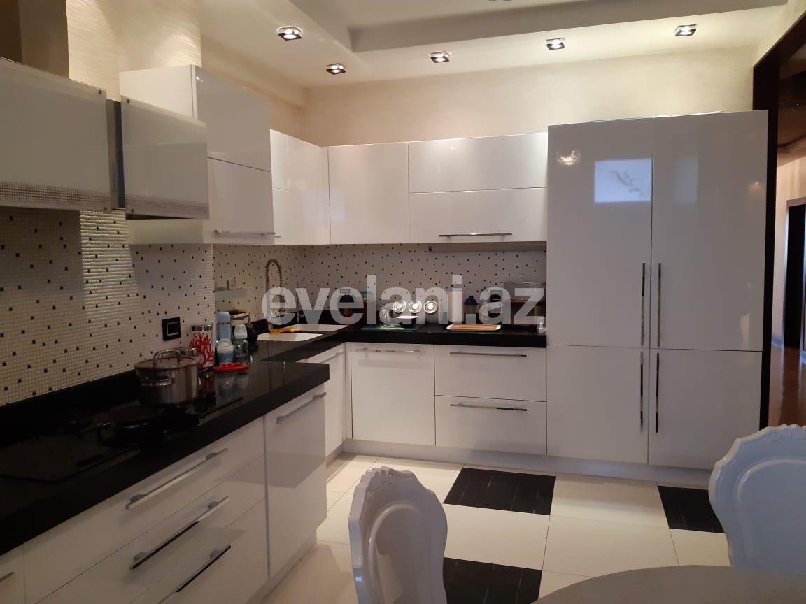 Satılır, yeni tikili, 5 otaqlı, 270 m², 28 may m.