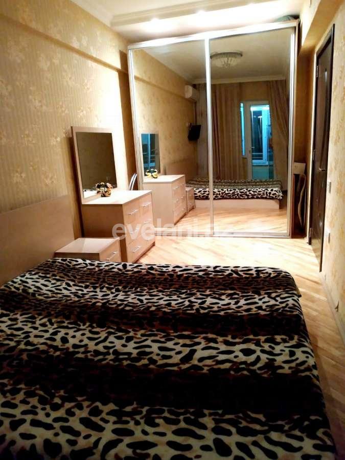 Satılır, yeni tikili, 2 otaqlı, 60 m², Elmlər Akademiyası m.