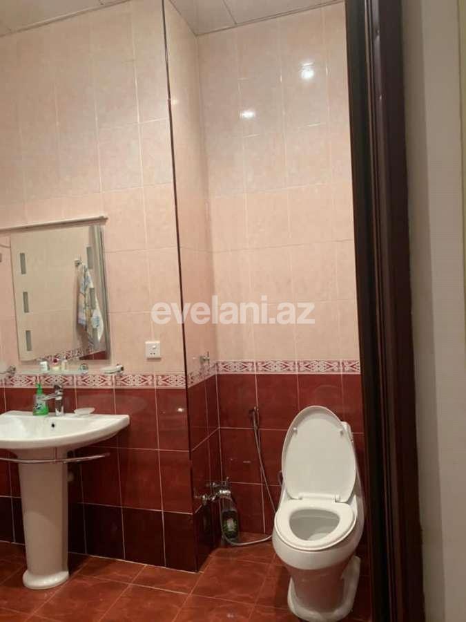 Kirayə verilir, yeni tikili, 3 otaqlı, 130 m², 28 may m.