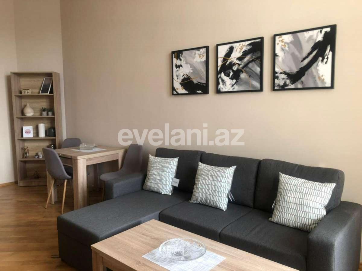 Kirayə verilir, yeni tikili, 3 otaqlı, 130 m², 28 may m.