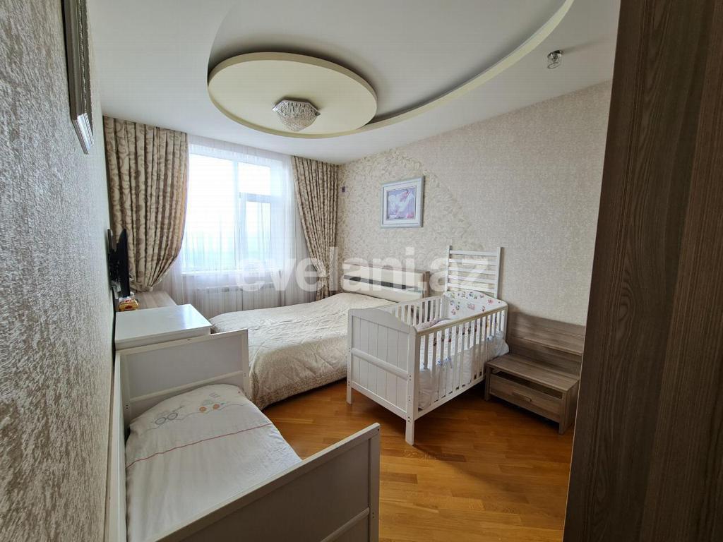 Satılır, yeni tikili, 4 otaqlı, 120 m², 9-cu mikrorayon q.
