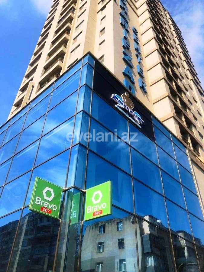 Satılır, yeni tikili, 3 otaqlı, 138 m², İnşaatçılar m.