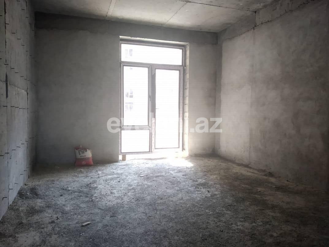 Satılır, yeni tikili, 3 otaqlı, 138 m², İnşaatçılar m.