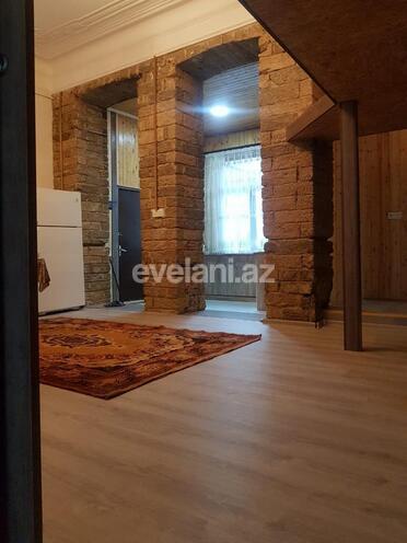 Kirayə verilir, köhnə tikili, 2 otaqlı, 60 m², Sahil m.