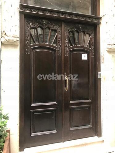 Kirayə verilir, köhnə tikili, 2 otaqlı, 60 m², Sahil m.