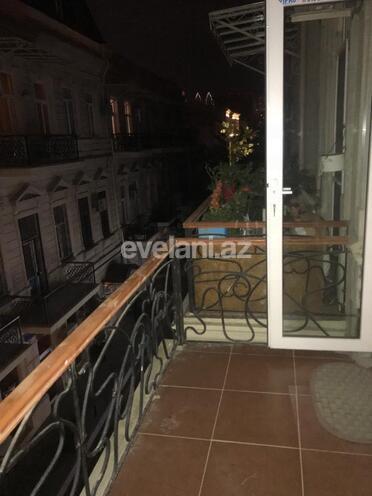 Kirayə verilir, köhnə tikili, 2 otaqlı, 60 m², Sahil m.