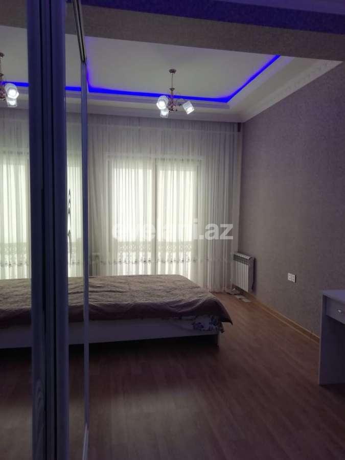 Сдаётся, новостройка, 3-комнаты, 131 m², Ясамальский r.