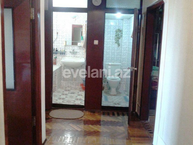 Satılır, köhnə tikili, 5 otaqlı, 105 m², Xalqlar Dostluğu m.