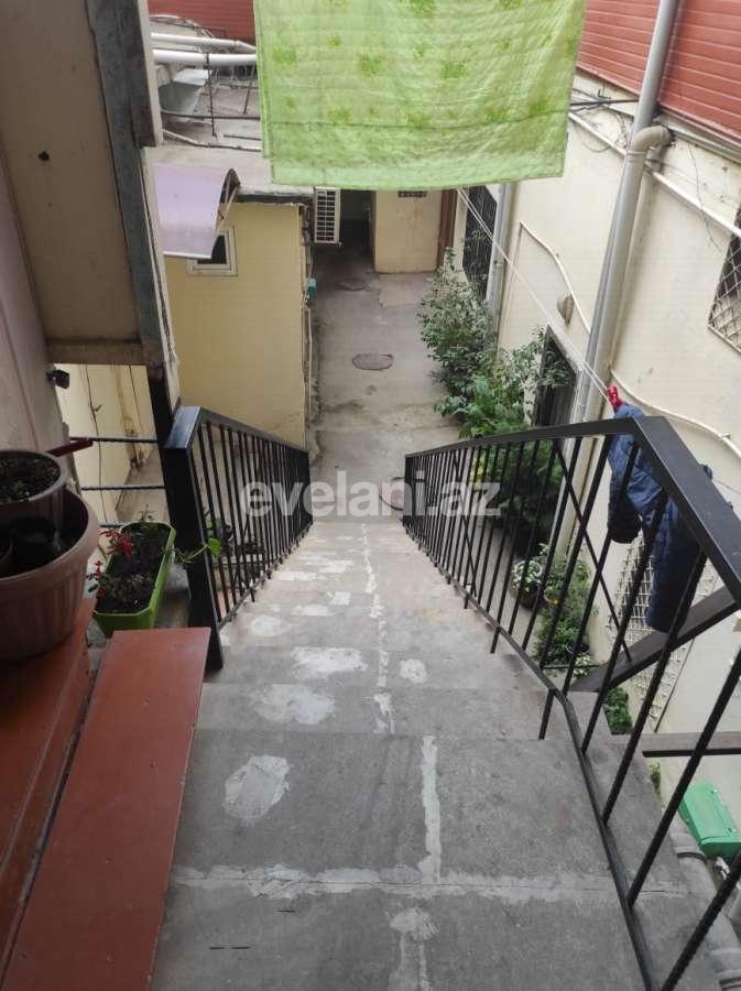 Rent, old building, 1 room, 30 m², Sahil m.