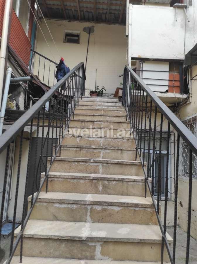 Rent, old building, 1 room, 30 m², Sahil m.