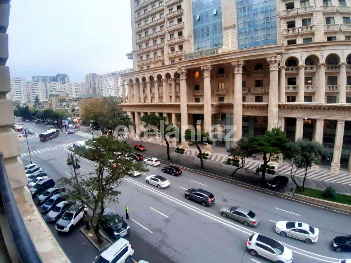 Satılır, yeni tikili, 3 otaqlı, 177 m², Elmlər Akademiyası m.