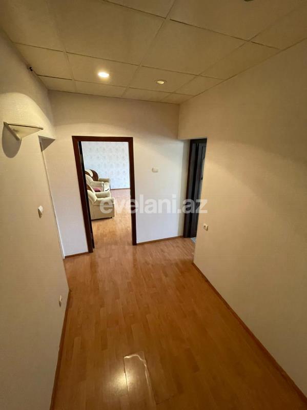 Satılır, köhnə tikili, 2 otaqlı, 60 m², Elmlər Akademiyası m.