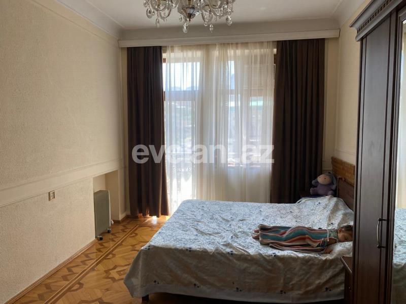 Продаётся, вторичка, 2-комнаты, 95 m², Низами m.