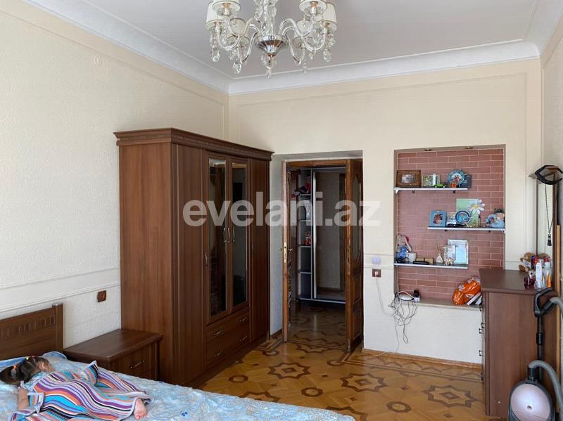 Продаётся, вторичка, 2-комнаты, 95 m², Низами m.