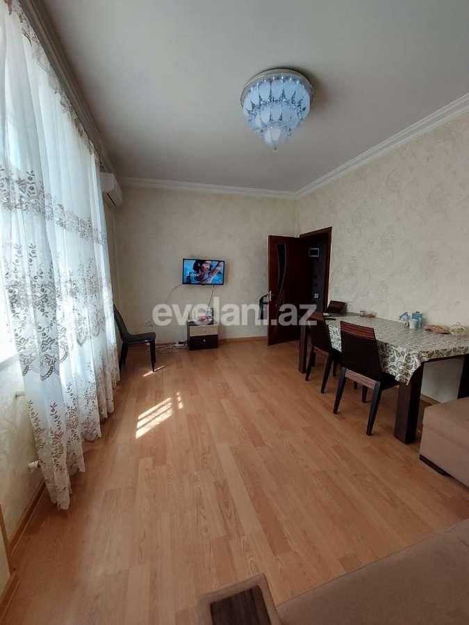 Sale, old building, 2 room, 63 m², Nasimi r.